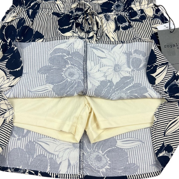 NWT Royalty For Me Size S Floral Skort Navy White Striped Built-In Shorts - Picture 3 of 7